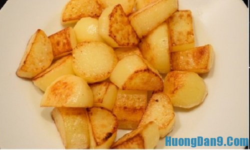 Hướng dẫn chi tiết cách làm sườn heo kho khoai tây